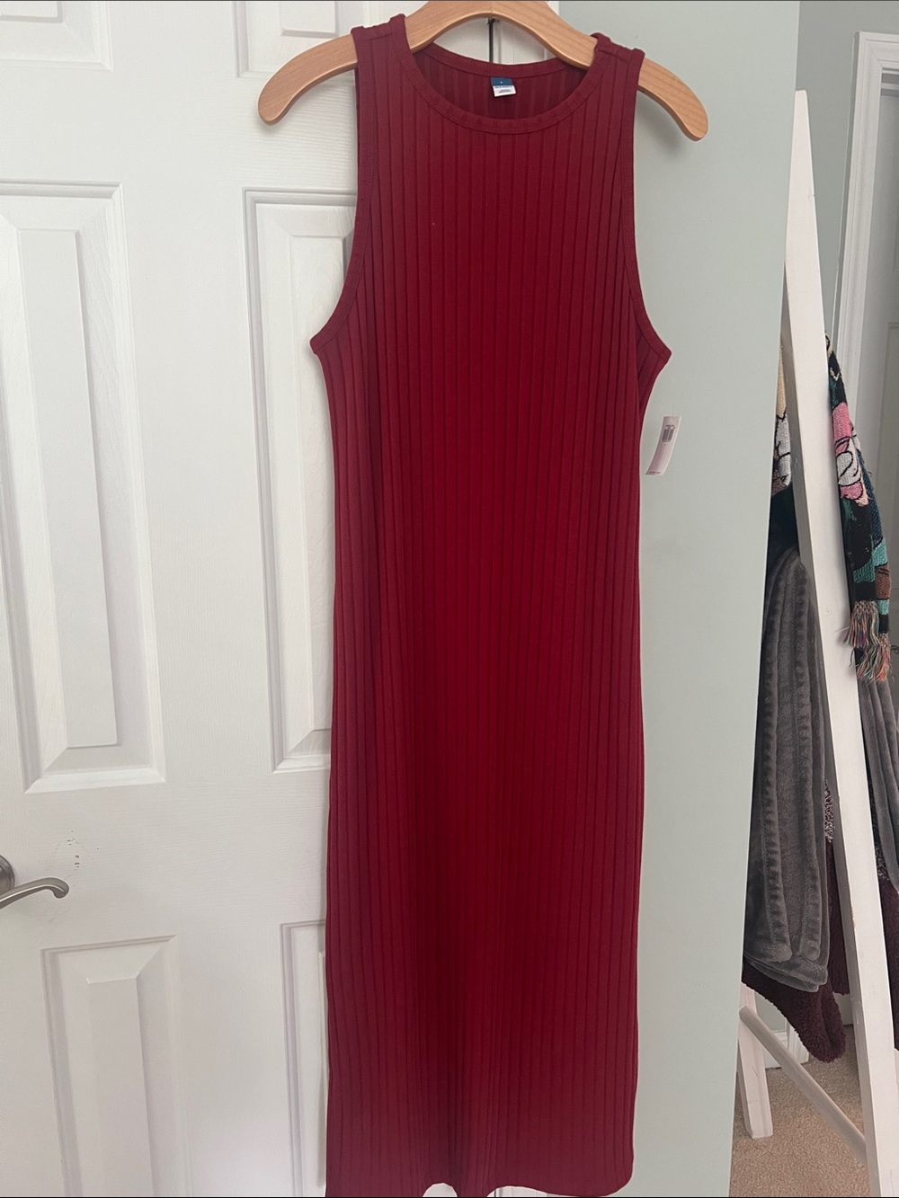 Sleeveless Ribbed Midi Dress - Burgundy